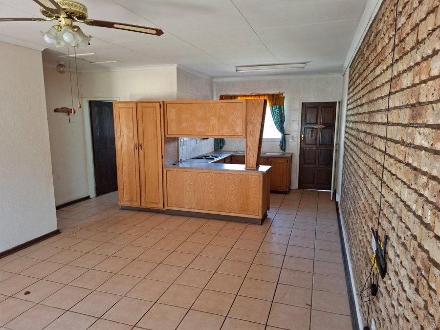 To Let 3 Bedroom Property for Rent in La Hoff North West